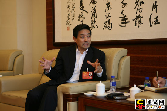 赵长义代表:加快推进公共服务均等化 完善体制保障