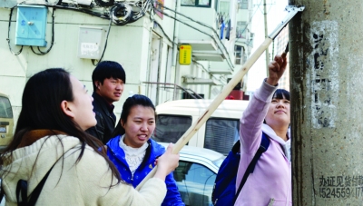 12个庭院小广告清干净