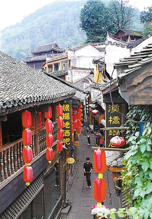 宜昌清江画廊,三峡大坝,三峡人家,张家界七日游