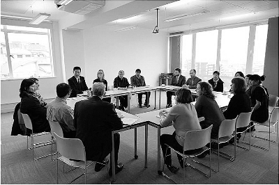 自掏腰包出国进修_资讯频道_凤凰网