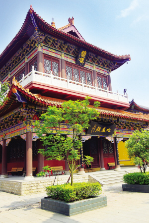 西普陀寺内部建筑.