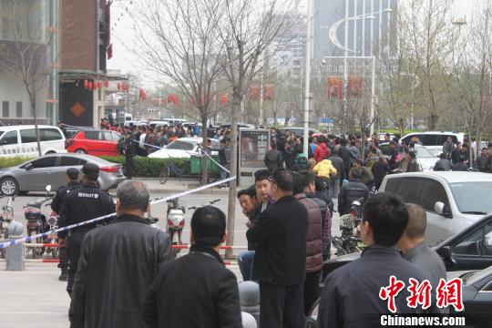 河北邯郸一运钞车押运员杀死同车司机后自杀