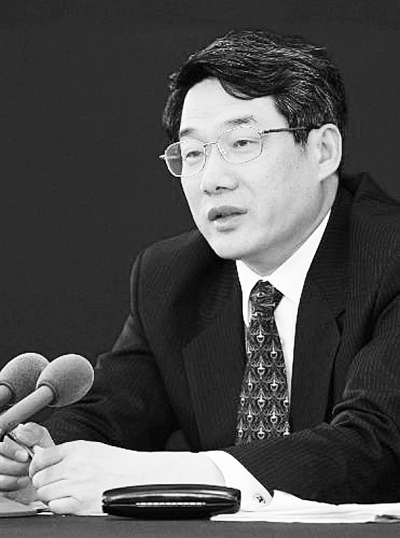 刘铁男。