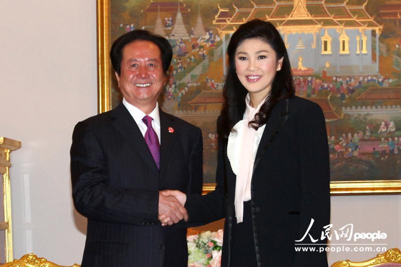 泰国总理会见香港中国商会主席陈经纬