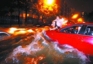 长江流域进主汛期迎来强降雨