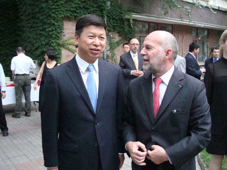 外交部副部长宋涛出席卢森堡国庆招待会