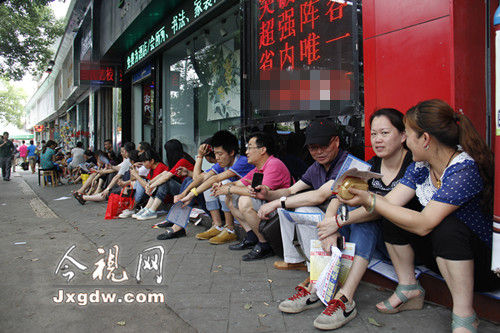 [高考第一天]南昌考生心情轻松信心满满