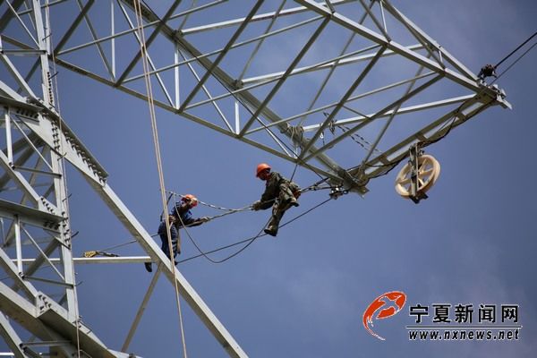 哈密-郑州±800千伏直流输电工程宁夏段附件安