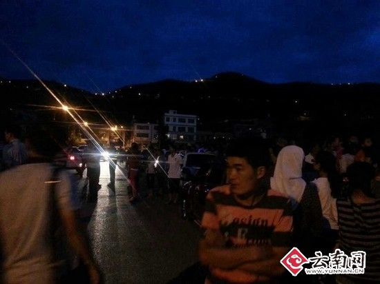 云南昭通市昭阳区凤岭路发生爆炸 4人受轻微伤