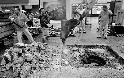 王府井步行街 燃气泄漏