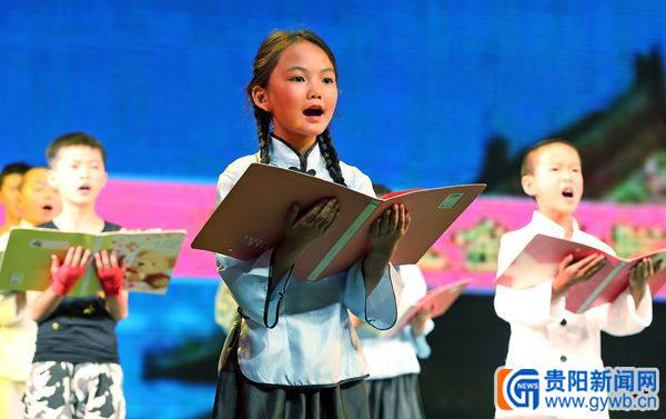 中华经典优秀童谣诵读大赛决赛在青少年宫举行
