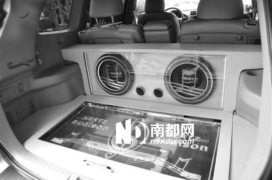 汽车音响功放 哈曼卡顿汽车音响 汽车音响接线图高清图片