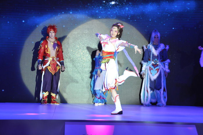 《梦幻西游2》2013发布会现场Cosplay(图)