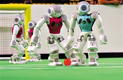 fira机器人足球比赛_fira机器人足球比赛_比赛由多少人比赛足球