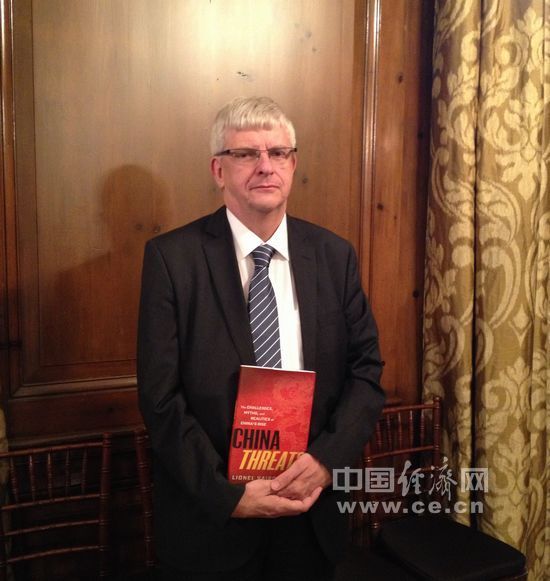 英文版发行仪式在纽约举行(组图)_资讯频道_凤