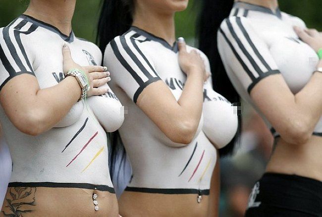 22mm妹子-图库人体艺术_西西人体艺术_红色图_推女郎的长美女美女图片