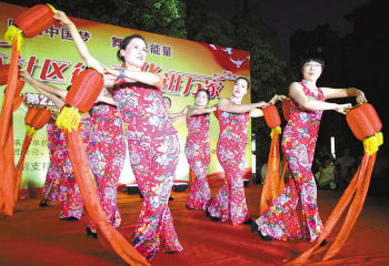 锦绣滨湖激情上演纳凉晚会