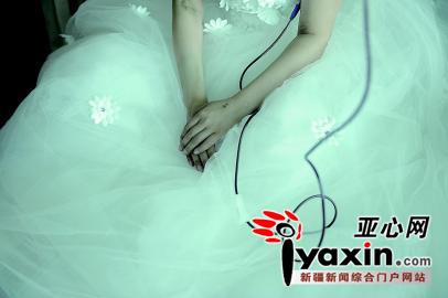 漂亮女生输液图片_输液照片图片女生_高清女生输液图片