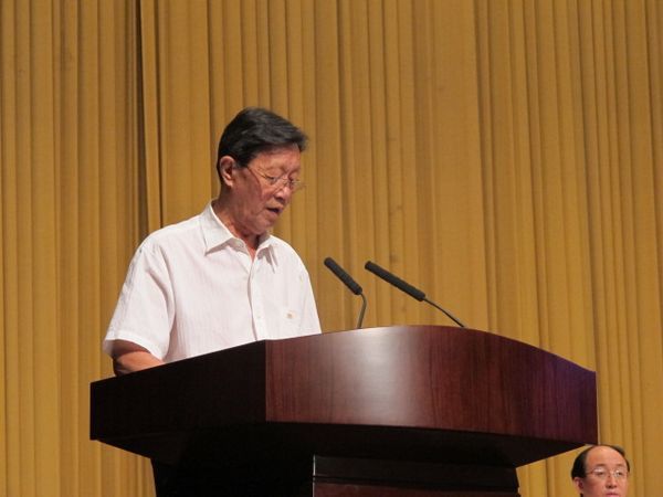 党的群众路线教育实践活动先进事迹报告会侧记