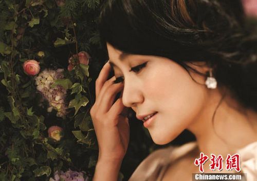 谭晶新歌《看见》为电视剧《推拿》主题曲(图