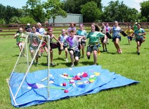饥饿游戏夏令营小伙伴们都惊呆了
