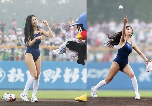 <em>性感女神坛蜜</em>日职开球 突然脱衣引全场欢呼(图