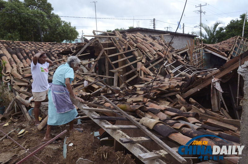 曼努埃尔风暴肆虐墨西哥 百人死亡数千无家可