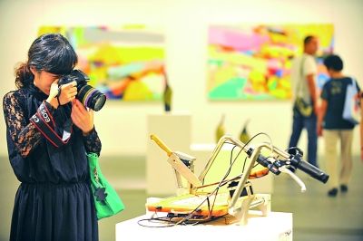 天津青年美术节展现梦想与未来