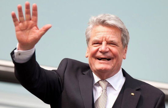 德国总统高克抵达法国开始访问(图)_资讯频道_凤凰网