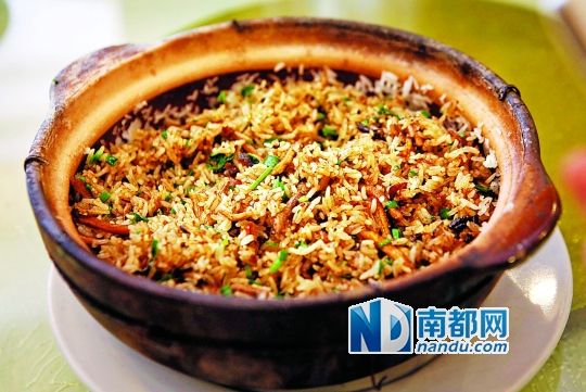 秋蟹肥轻吸一口视频膏满嘴盗猎图片