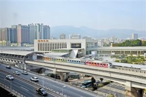 擦亮深圳东站窗口 树立良好特区形象