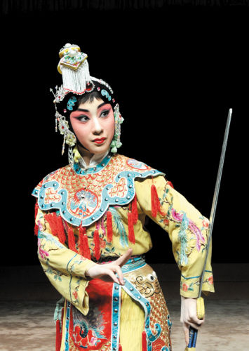 大连京剧院王安琪在《霸王别姬》中饰虞姬.
