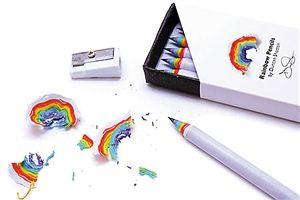 彩虹铅笔 来自回收废纸