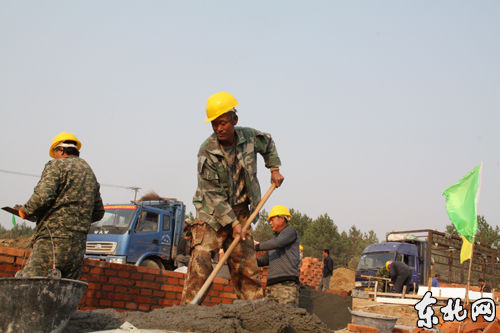 <em>抚远</em>灾后新村重建工程启动 一期工程10月底入