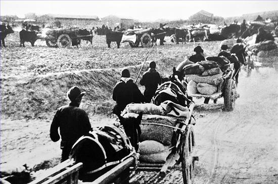 中共中央在西柏坡时期坚持群众路线纪实_资讯频道_凤凰网