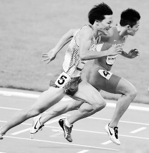 东亚运苏炳添1\/1000秒优势百米卫冕