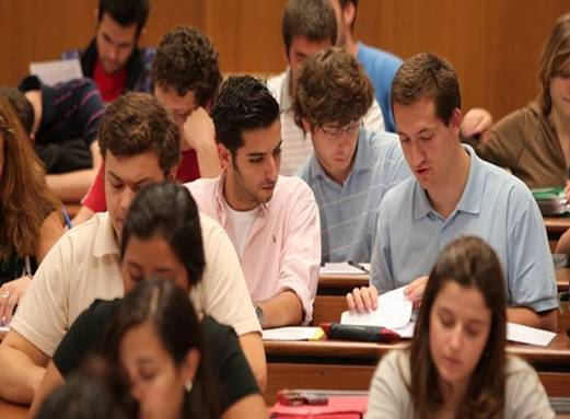 调查显示2022年法国每年大学生人数将达到12