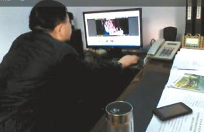 四川一镇长 上班看 《新白娘子》被停职 称下午