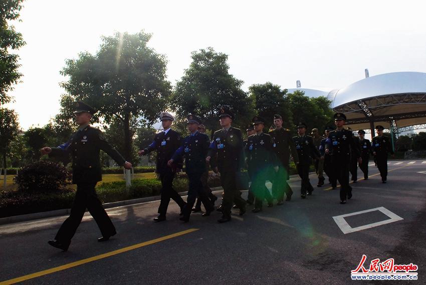 怎么进入国防科技大学玩 8cadee47e98a462e7a40d913330fb4c0.jpg