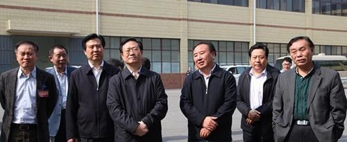 湖北省人大代表宜昌调研 萧氏茶叶成调研亮点