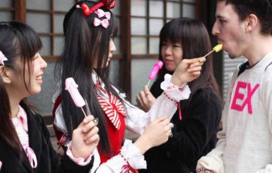 震撼男性:日本大学膜拜组图生殖器女生|日本|图腾民众材料学图片