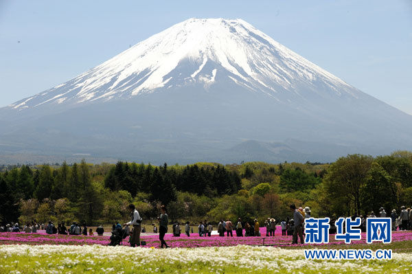 日航举行富士山爆发训练 紧急迫降东京湾|日本