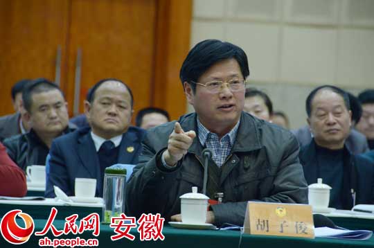省政协委员胡子俊:发展职业教育培养能工巧匠