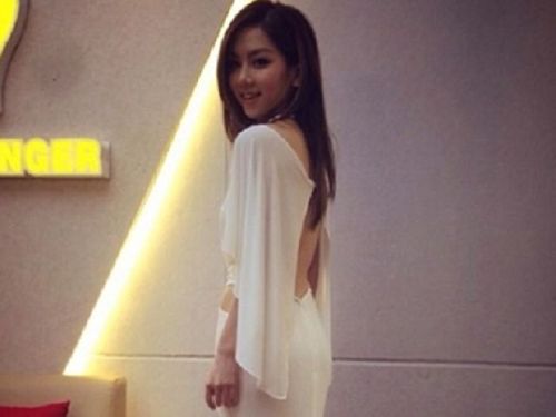 《歌手2》<em>邓紫棋</em>祭出露背装 遗憾未能再夺冠(