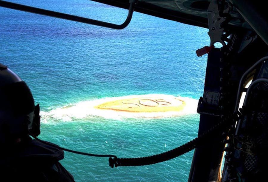 澳5名潜水者被困沙洲 画巨大求救符号幸运得救