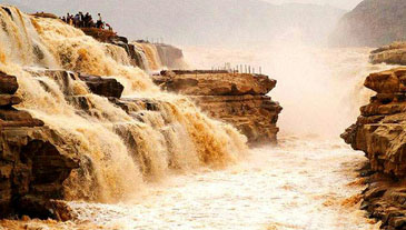 黄色大瀑布：国内第二大瀑布 黄河壶口瀑布
