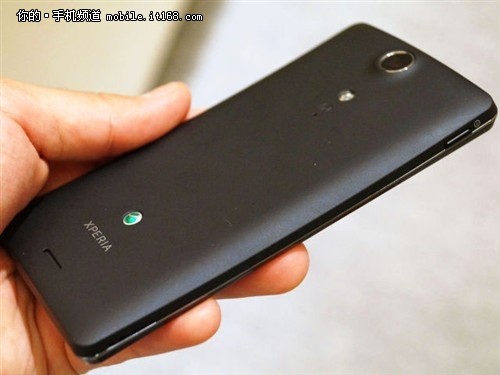 [重庆]超薄弧形设计 索尼LT29i仅售3150