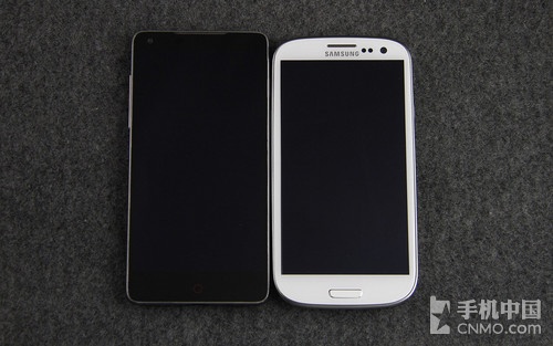 四核\/FHD炫屏\/超窄边框 nubia Z5评测