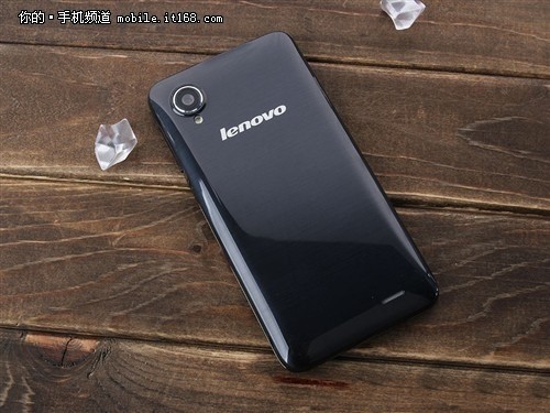 云同步商务智能机 联想P770售价1542元