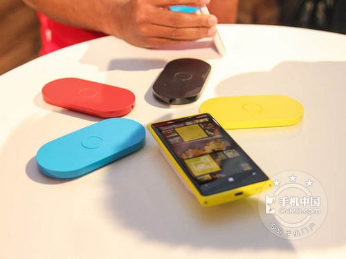 <em>撸妹</em>大降价武汉Lumia<em>920</em>国行报价4299_科技